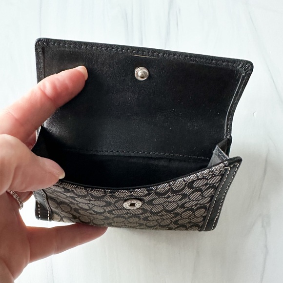 Coach Mini Signature SOHO Canvas Leather Bifold Buckle Black and Gray Wallet - Picture 4 of 8